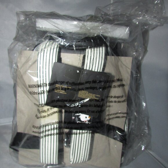 FunKon 21' Jack Skellington & Zero Glow In The Dark Loungefly Mini Backpack NWT - Picture 2 of 7